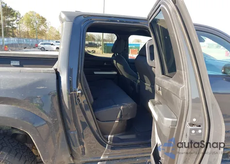 2024 Toyota Tacoma Trd Sport z USA, uszkodzony, nr VIN 3TYKB5FN2RT007775